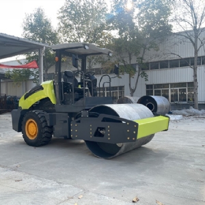 座駕壓路機(jī)STS06